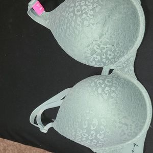 Brand new with tags pink bra 36d